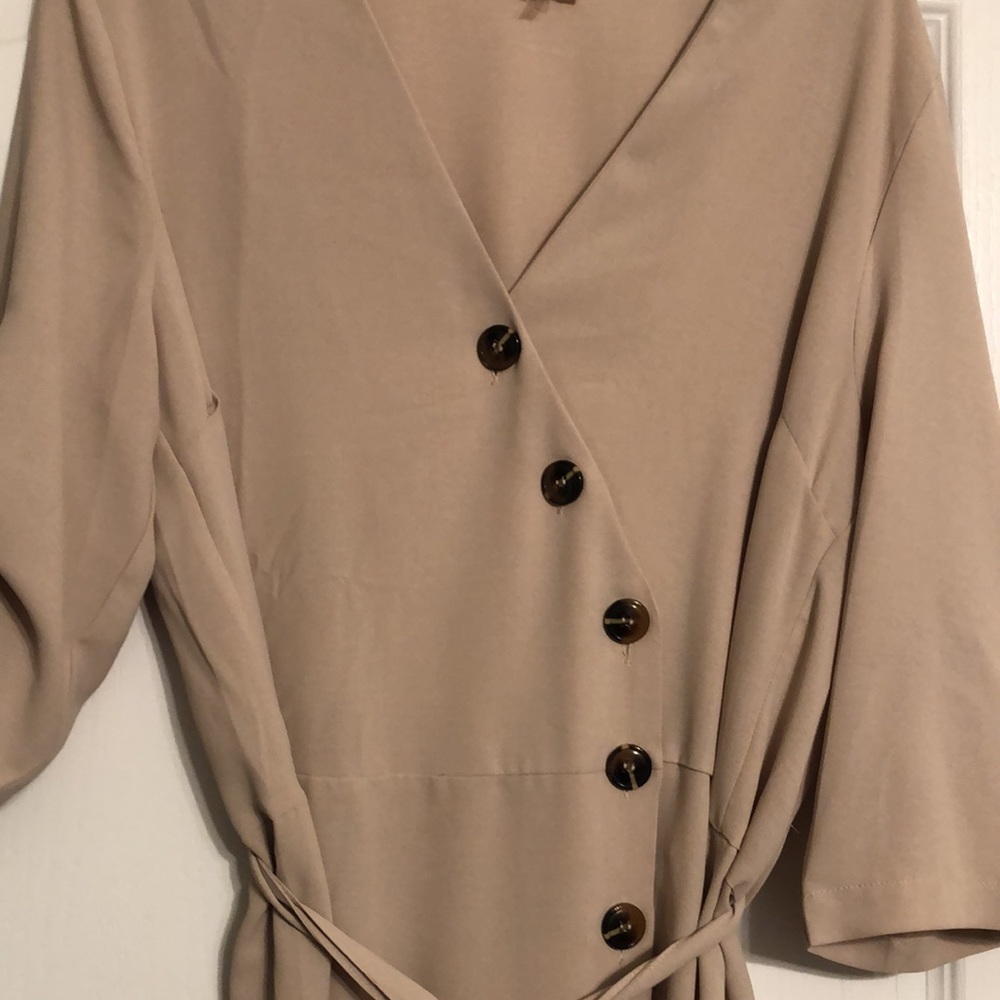 Entro safari style dress - Picture 2 of 10